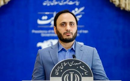 کاهش مالیات تولید کنندگان در سال آینده به ۷ درصد /  رشد بخش صنعت ۵ درصد شده است