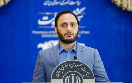 کاهش مالیات تولید کنندگان در سال آینده به ۷ درصد /  رشد بخش صنعت ۵ درصد شده است