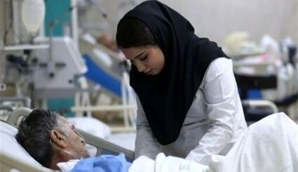 نظام سلامت با کمبود ۱۰۰ هزار پرستار مواجه است