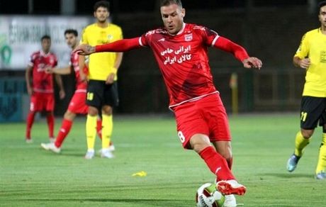استوکس با قراردادی ۶ ماهه به پرسپولیس پیوست!