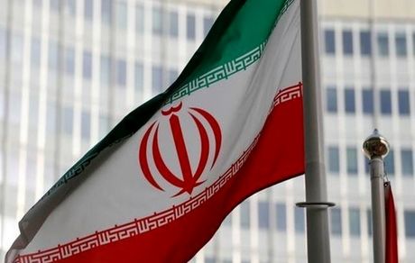 بیانیه دولت در خصوص اجرای قانون مجلس و استقبال از دستور رهبری برای ایجاد یکصدایی در مسیر رفع تحریم‌ها