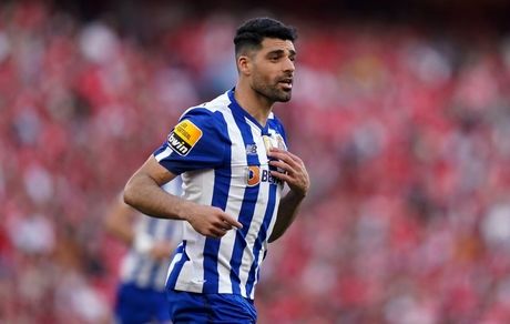 طارمی در پورتو ماندنی شد