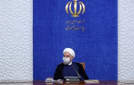 روحانی: موانع اداری، قضائی و سیاسی بر سر راه تولید و سرمایه‌گذاری باید برطرف شود