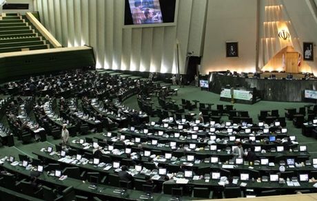 مجوز مجلس برای دریافت ۵ میلیارد دلار وام از روسیه