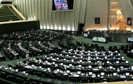 مجوز مجلس برای دریافت ۵ میلیارد دلار وام از روسیه