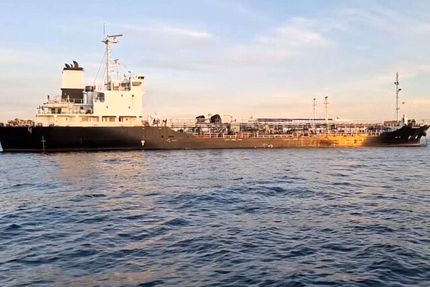 توقیف دو شناور قاچاق سوخت در حوالی جزیره فارسی توسط سپاه پاسداران 