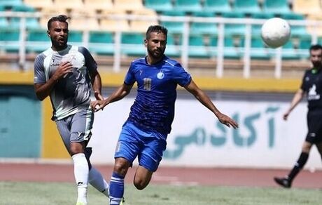 استقلال مقابل هوادار متوقف شد