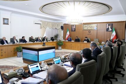 سازمان برنامه گزارش دقیقی از موفقیت‌ها و ناکامی‌های بودجه امسال و علل آن به افکارعمومی ارائه کند