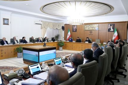 سازمان برنامه گزارش دقیقی از موفقیت‌ها و ناکامی‌های بودجه امسال و علل آن به افکارعمومی ارائه کند