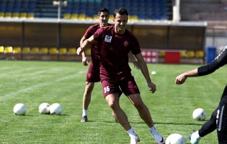 دست گل محمدی برای خط حمله پرسپولیس باز شد