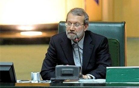 لاریجانی: کمیسیون بودجه درآمد حاصل از افزایش قیمت بنزین را بررسی کند