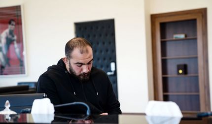 بخشیده شدن کشتی گیر اخراجی / زارع به اردو برگشت