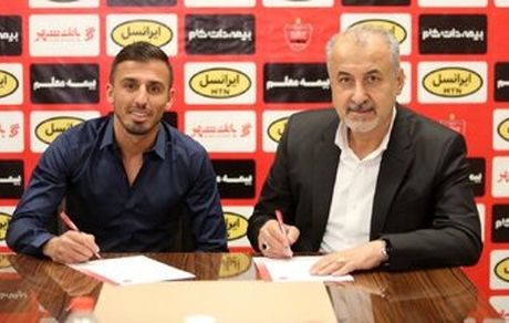 هافبک پرسپولیس با ۱۵ میلیارد تومان تمدید کرده است / پول را از دبی دادند