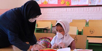 شیوع کرونا در مدارس قم؟! / تست ۴۸ دانش آموز مثبت شد