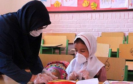 شیوع کرونا در مدارس قم؟! / تست ۴۸ دانش آموز مثبت شد