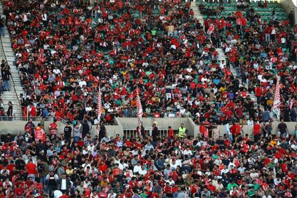 شعار هواداران پرسپولیس علیه مدیرعامل تیم