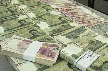 ارزش ریال در ۹۲ سال گذشته چقدر افت کرده است؟