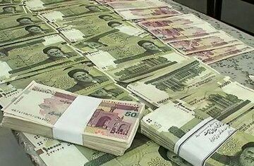 ارزش ریال در ۹۲ سال گذشته چقدر افت کرده است؟