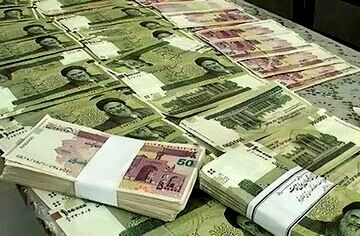 ارزش ریال در ۹۲ سال گذشته چقدر افت کرده است؟