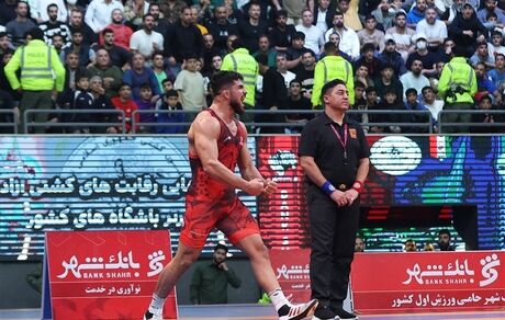 بانک شهر قهرمان لیگ برتر کشتی آزاد شد / استقلال نایب قهرمان شد