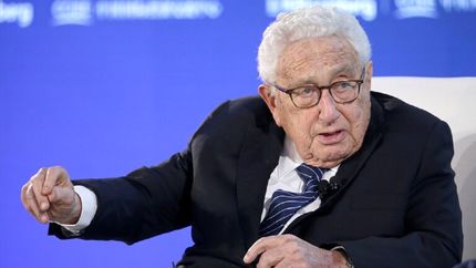 آمریکا در آستانه جنگ با روسیه و چین است