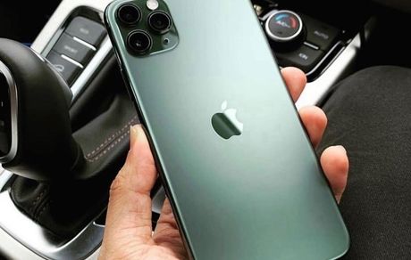 وقتی زیبایی قربانی می‌شود؛ چرا پرچمداران دنیای موبایل اینقدر زشت هستند؟