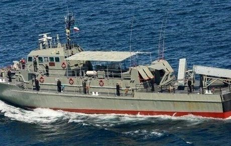 تشریح جزئیات حادثه شناور کنارک/ اعلام آمار شهدا و نجات تعدادی از خدمه