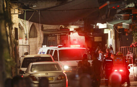 عملیات شهادت طلبانه در مناطق اشغالی / ۸ اسرائیلی کشته و زخمی شدند