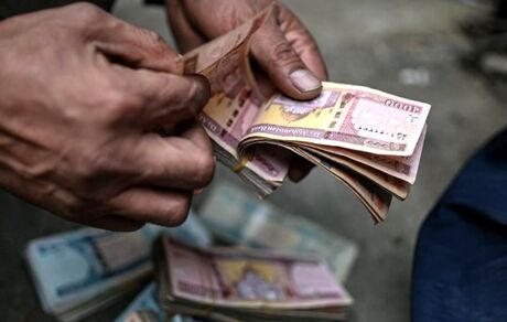 لغو محدودیت برداشت حقوق ماهیانه از بانک در افغانستان