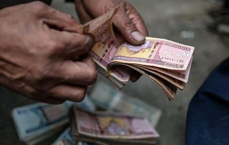لغو محدودیت برداشت حقوق ماهیانه از بانک در افغانستان