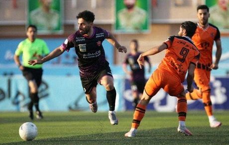 شکایت مس از داور بازی با پرسپولیس