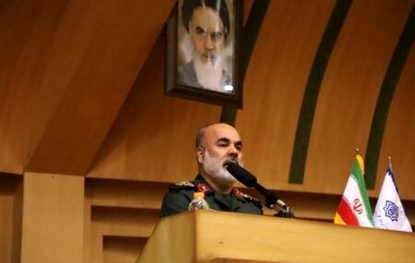 اگر ملل اسلامی در کنار هم بیایند مانند سیل استکبار را نابود می‌کند