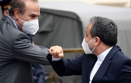 رایزنی عراقچی و انریکه مورا در تهران درباره وضعیت آخرین مذاکرات وین