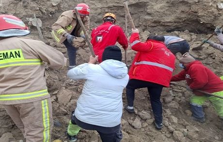 جان باختن ۳ نفر در روستای حرم آباد در پی ریزش آوار