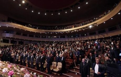 حاتمی‌کیا قهر کرد، مهدویان حرف‌هایش را زد و معادی پیام فرستاد