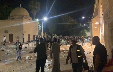 درگیری‌ها در فلسطین: ۹۰ فلسطینی در مسجدالاقصی مجروح شدند + ویدئو