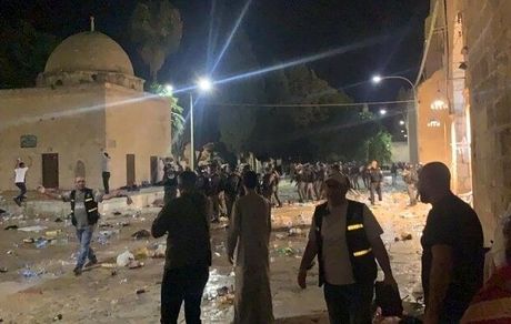 درگیری‌ها در فلسطین: ۹۰ فلسطینی در مسجدالاقصی مجروح شدند + ویدئو