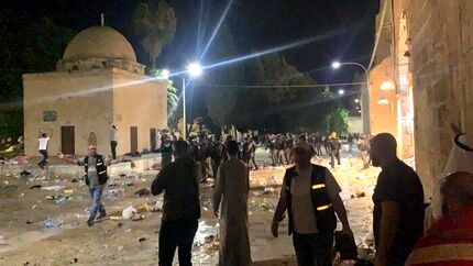 درگیری‌ها در فلسطین: ۹۰ فلسطینی در مسجدالاقصی مجروح شدند + ویدئو