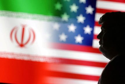 رویترز به نقل از مقام ایرانی: تنها آماده مذاکرات غیرمستقیم با آمریکا در برنامه هسته‌ای‌ای هستیم