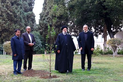 رئیسی: توجه به حفاظت از محیط زیست از الزامات توسعه‌یافتگی است