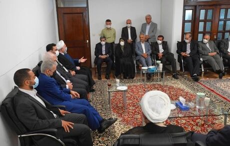 روحانی: اختلاف و شکاف در داخل به نفع هیچ کس نیست/ باید همه واقعیت‌ها را به مردم بیان کنیم