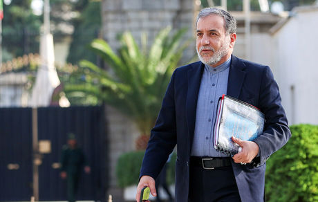 عراقچی به رم رسید