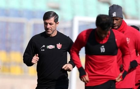 سرمربی پرسپولیس در بازی با ذوب آهن مشخص شد