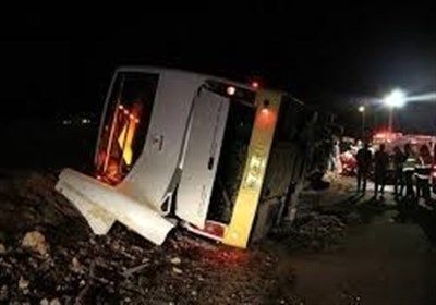 یک اتوبوس دیگر این بار در سیستان و بلوچستان واژگون شد / ٢١ نفر مصدوم شدند