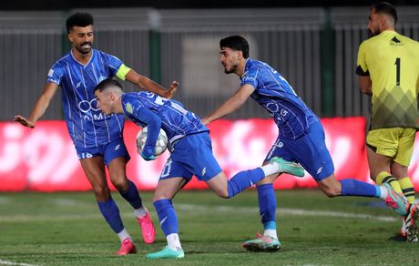 صعود استقلال به سخت‌ترین شکل ممکن به شانزده تیم برتر جام حذفی با عبور از تیم دسته دومی