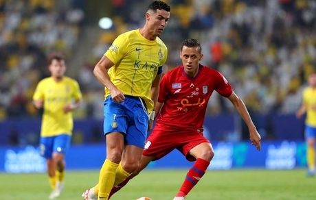 تیم رونالدو بعد از شش برد پیاپی متوقف شد