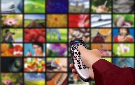 
تدارک تلویزیون برای آخر هفته/ از نمایش «اجاره‌نشین‌ها» تا «دختری با کفش‌های کتانی»
