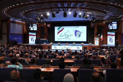 رئیس جمهور: وحدت و انسجام، مهم‌ترین رکن جامعه است / برخی سخنان نادرست و بی‌توجه به ابعاد مختلف، موجب کوچک‌نمایی دستاوردها می‌شود