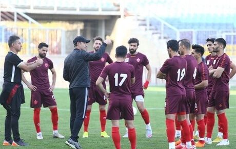  بازیکنان پرسپولیس از گل‌محمدی پول قرض گرفتند