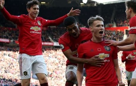 برتری منچستریونایتد مقابل برایتون در غیاب جهانبخش